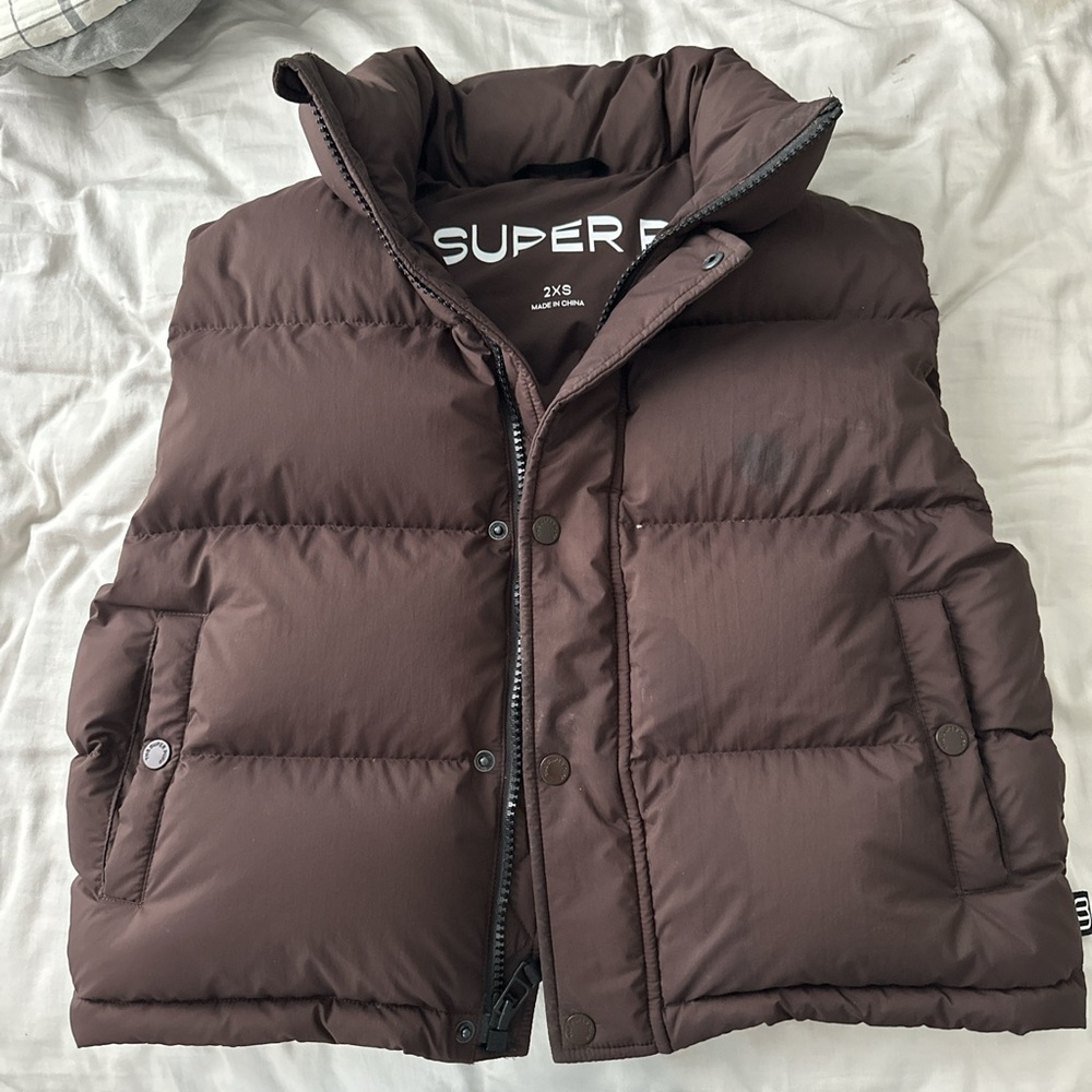 Aritzia The Super Puff™ Shorty Vest
Chocolate Color